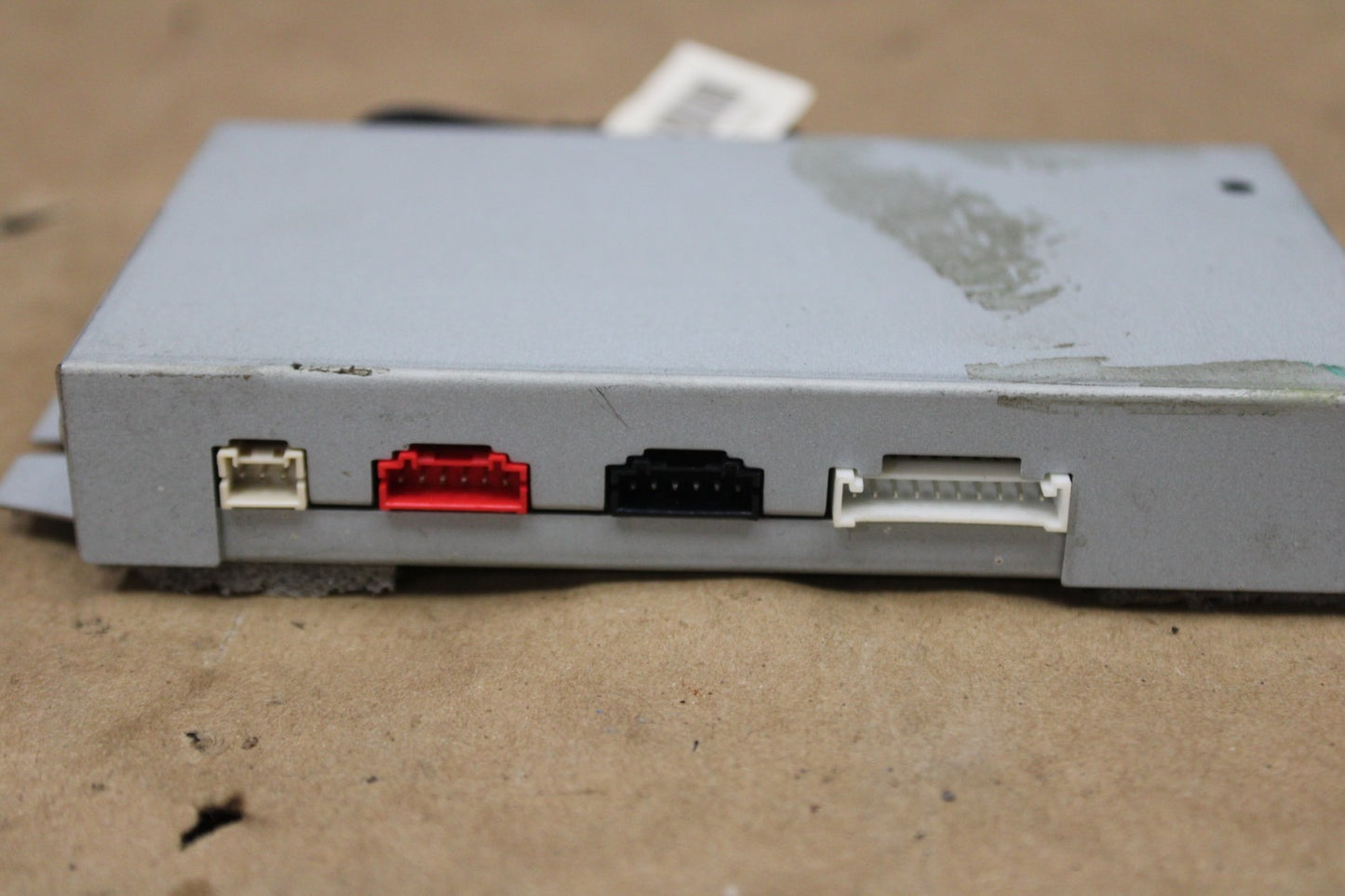 2011 Cadillac Escalade Rear DVD Headrest Control Module SCBX-3016-M OEM
