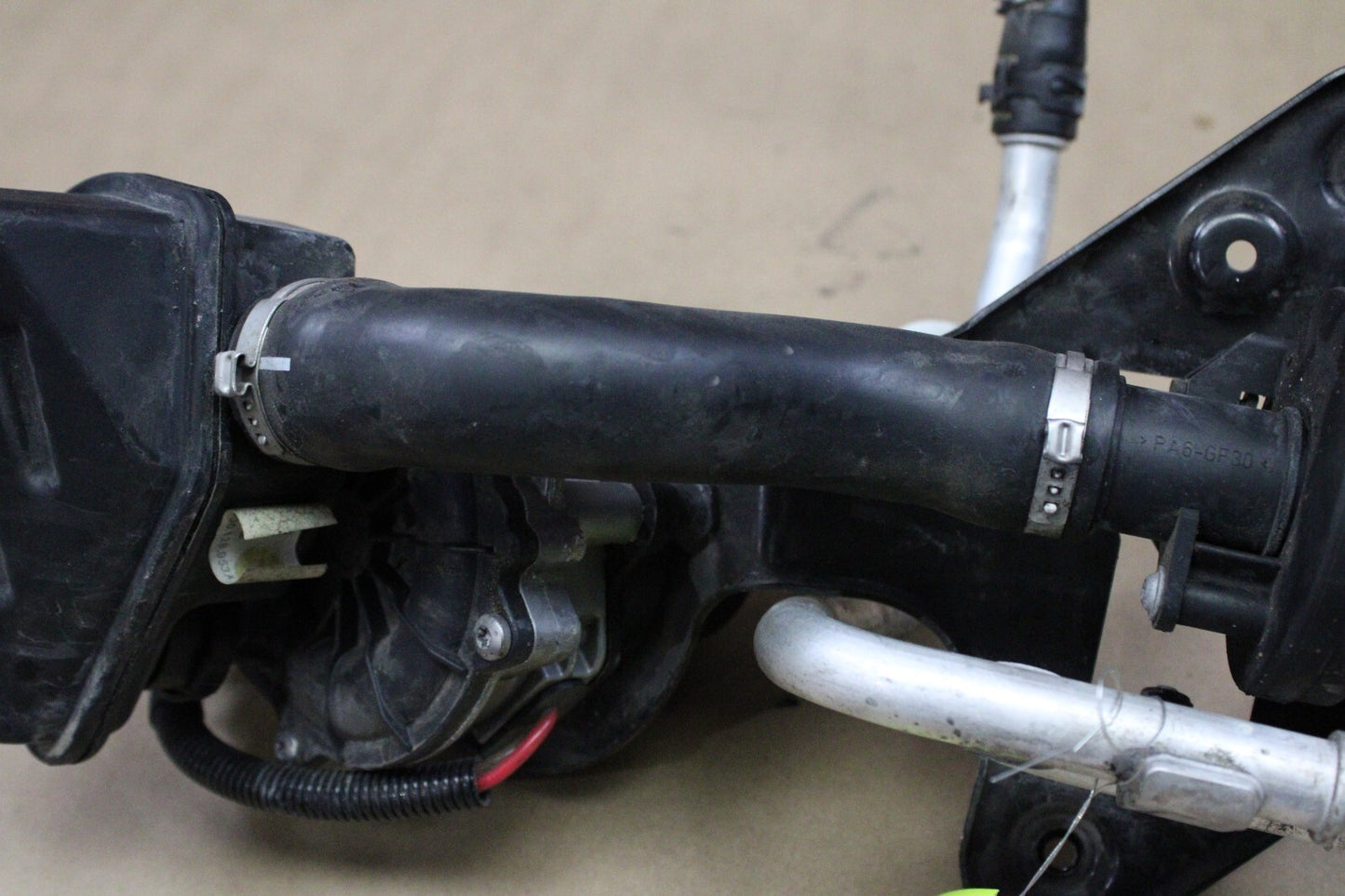 2013-2018 Audi A8/S6/S7/S8/RS7 Damper Coolant Water Pump w/ Hose OEM 140k Miles