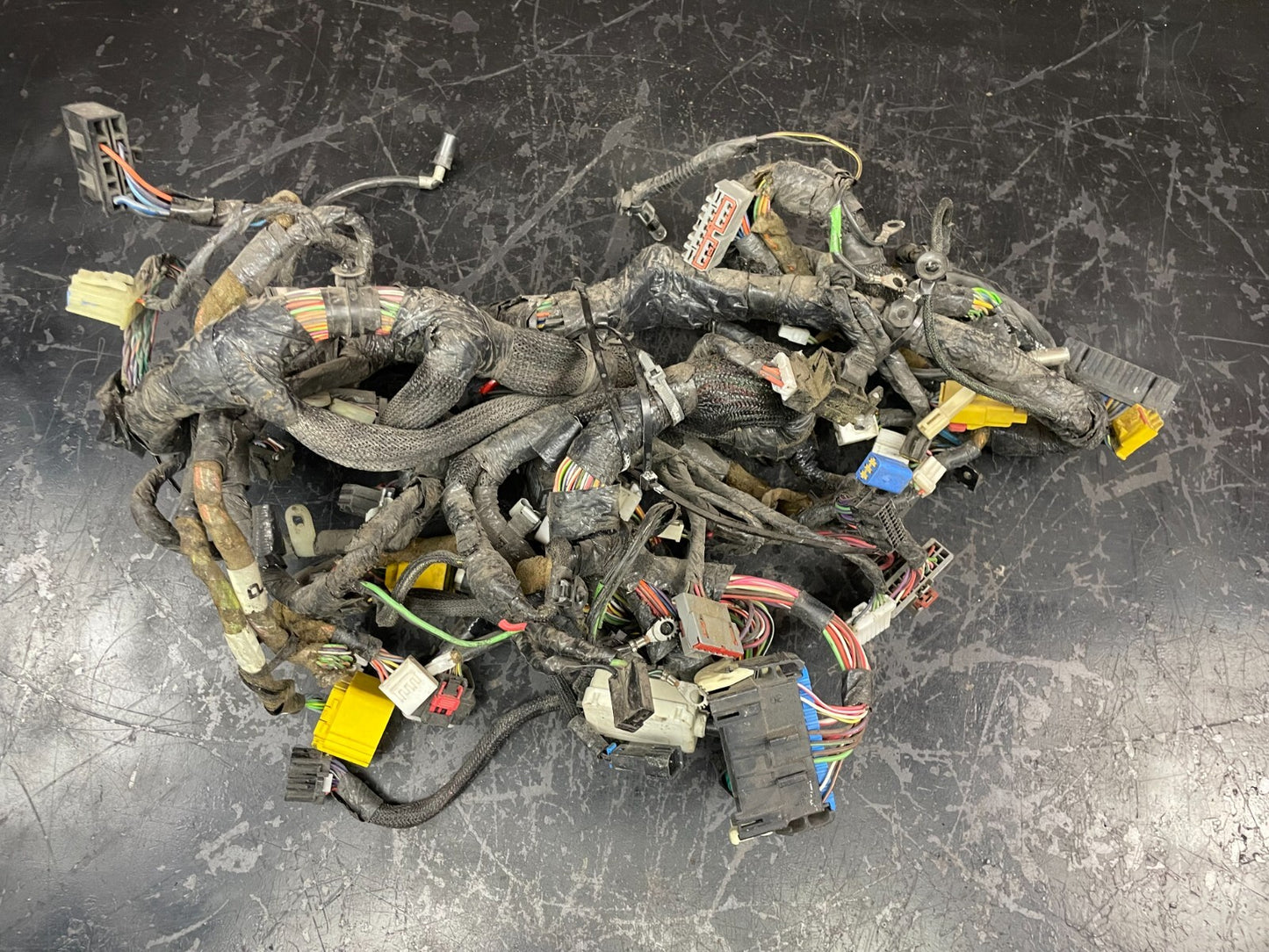 2006 Dodge Viper SRT-10 MOPAR CHRYSLER INSTRUMENT PANEL WIRING 5029909AF USED