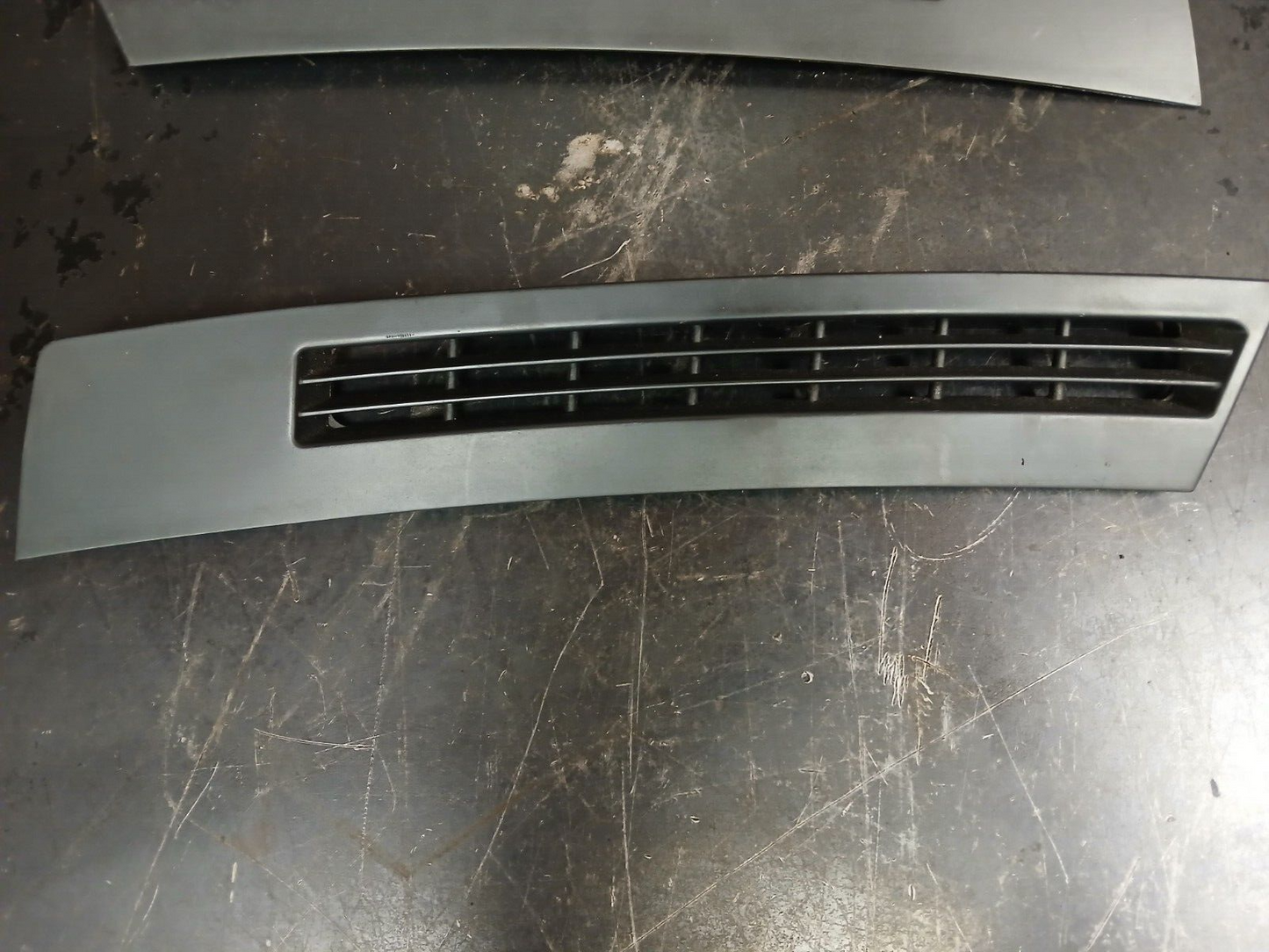 2006-10 Jeep Grand Cherokee Dash Upper Defroster Vent Set 1dq54trmaa 1dq55trmaa