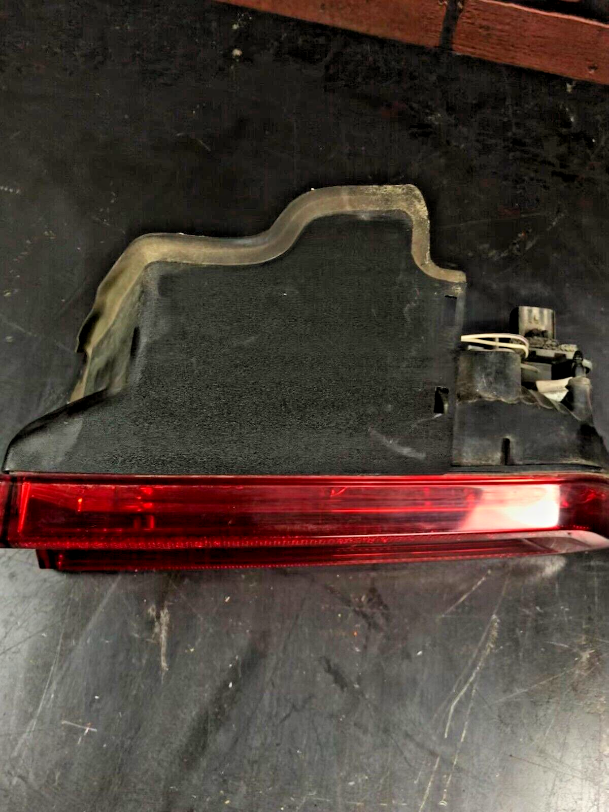 2008-2014 Dodge Challenger SRT Rear Passenger RH Side Outer Tail Light Assembly
