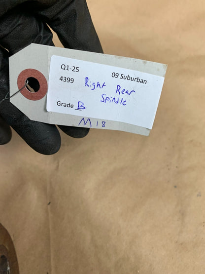 2007-2014 GM Tahoe Suburban 1500 Front Passenger RH Spindle Knuckle Hub Assembly