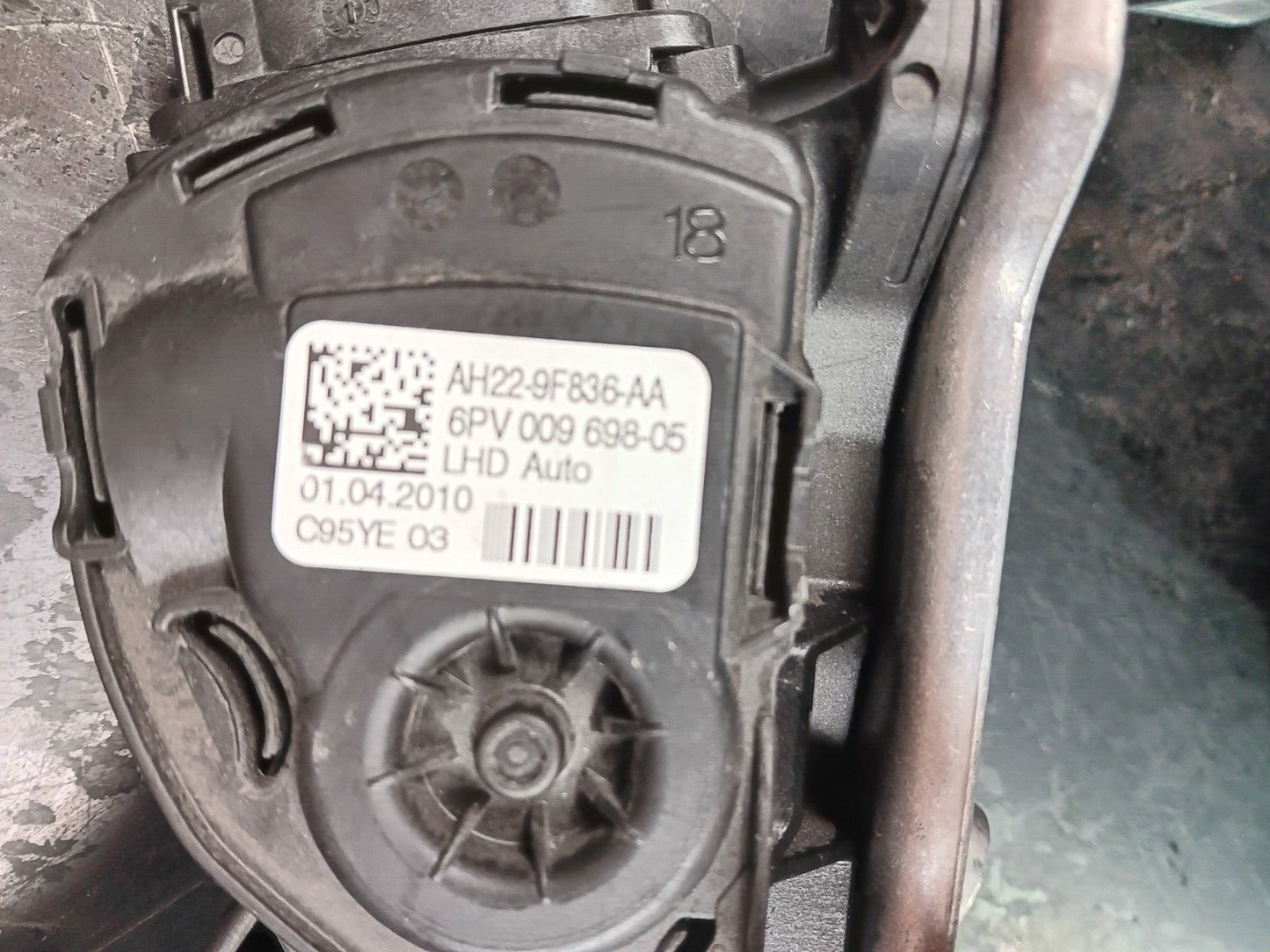 2010 Land Rover Range Rover Gas Accelerator Pedal Assembly ah22 9f836 aa