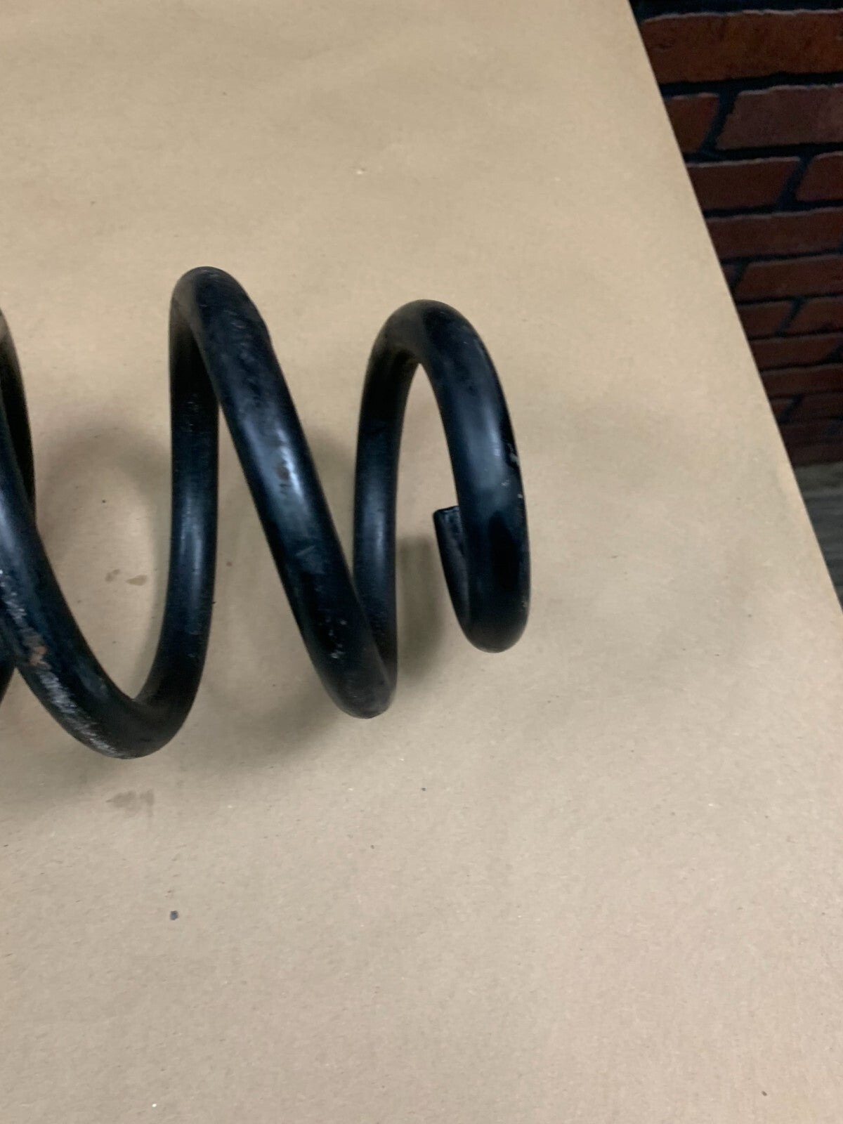 2012-2023 Charger 300 SRT-8 Front Right Suspension Coil Spring 5168880ab 106k
