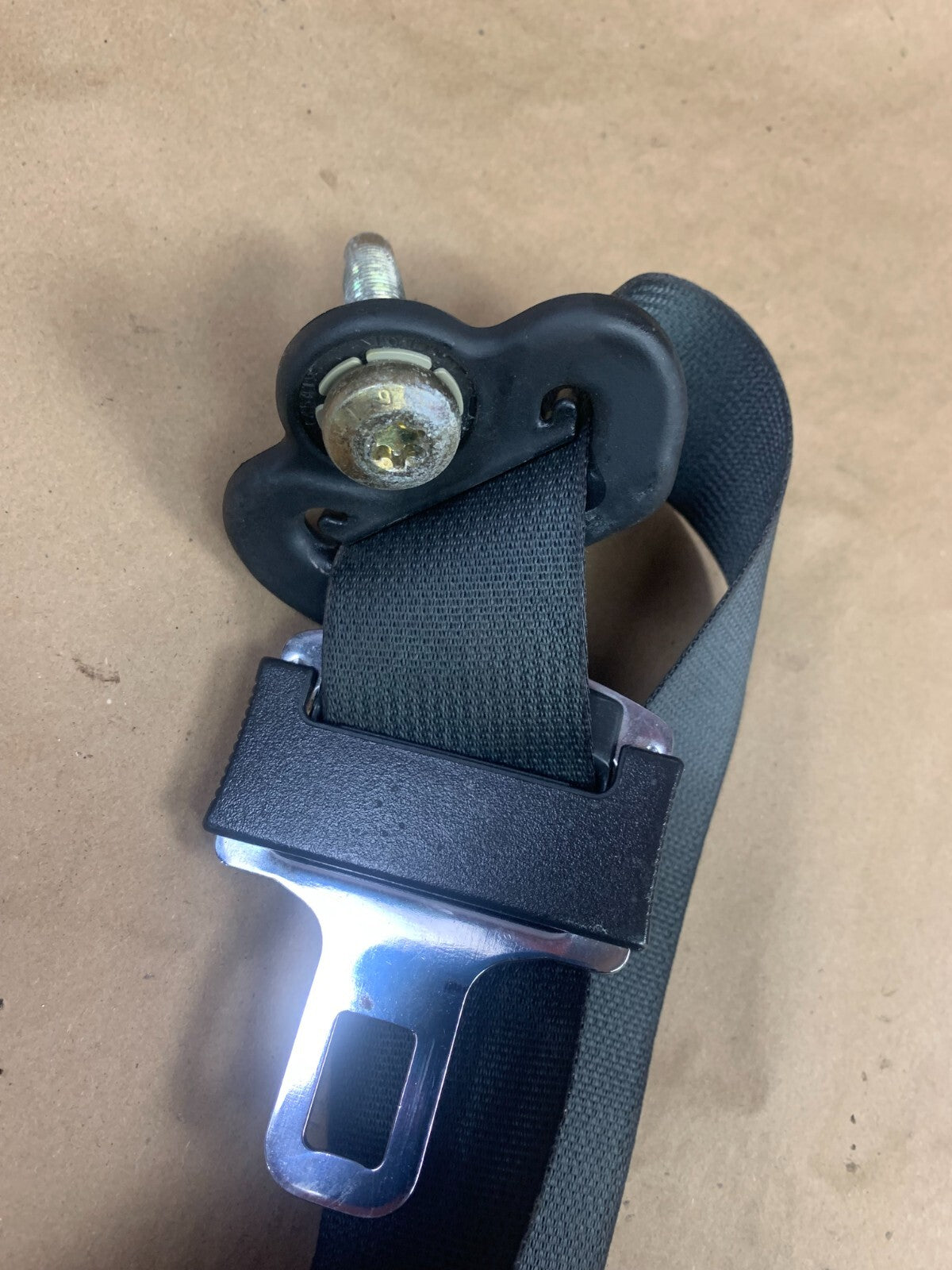 05-10 Chrysler 300 Rear Right/Left Seat Belt Retractor OEM 0UX54XDVAG