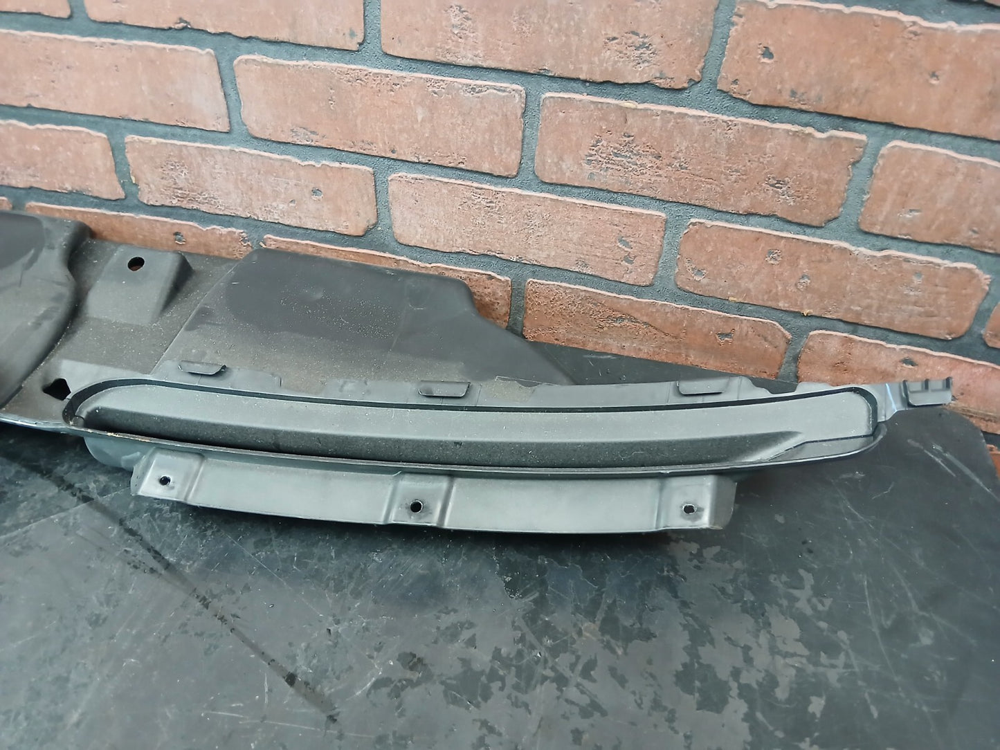2015-2023 Dodge Challenger Mopar Front Dashboard Vent Defroster Duct 68210076AB