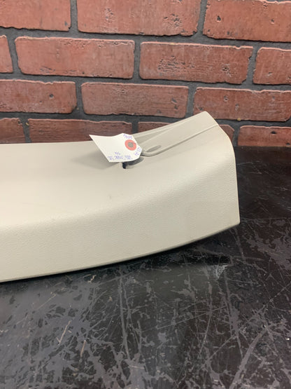 2005-2007 CHRYSLER 300 SRT INTERIOR LEFT CENTER B PILLAR TRIM OEM OUM23BD1AH.