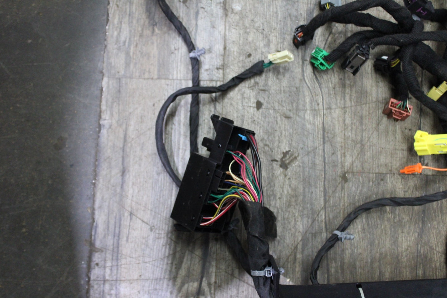 2011 Cadillac Escalade 6.2L Instrument Panel Dash Wiring Harness OEM 20953910