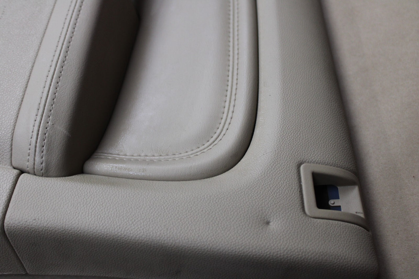 2010-2014 OEM CADILLAC ESCALADE FRONT RIGHT RH INTERIOR DOOR TRIM PANEL CASHMERE