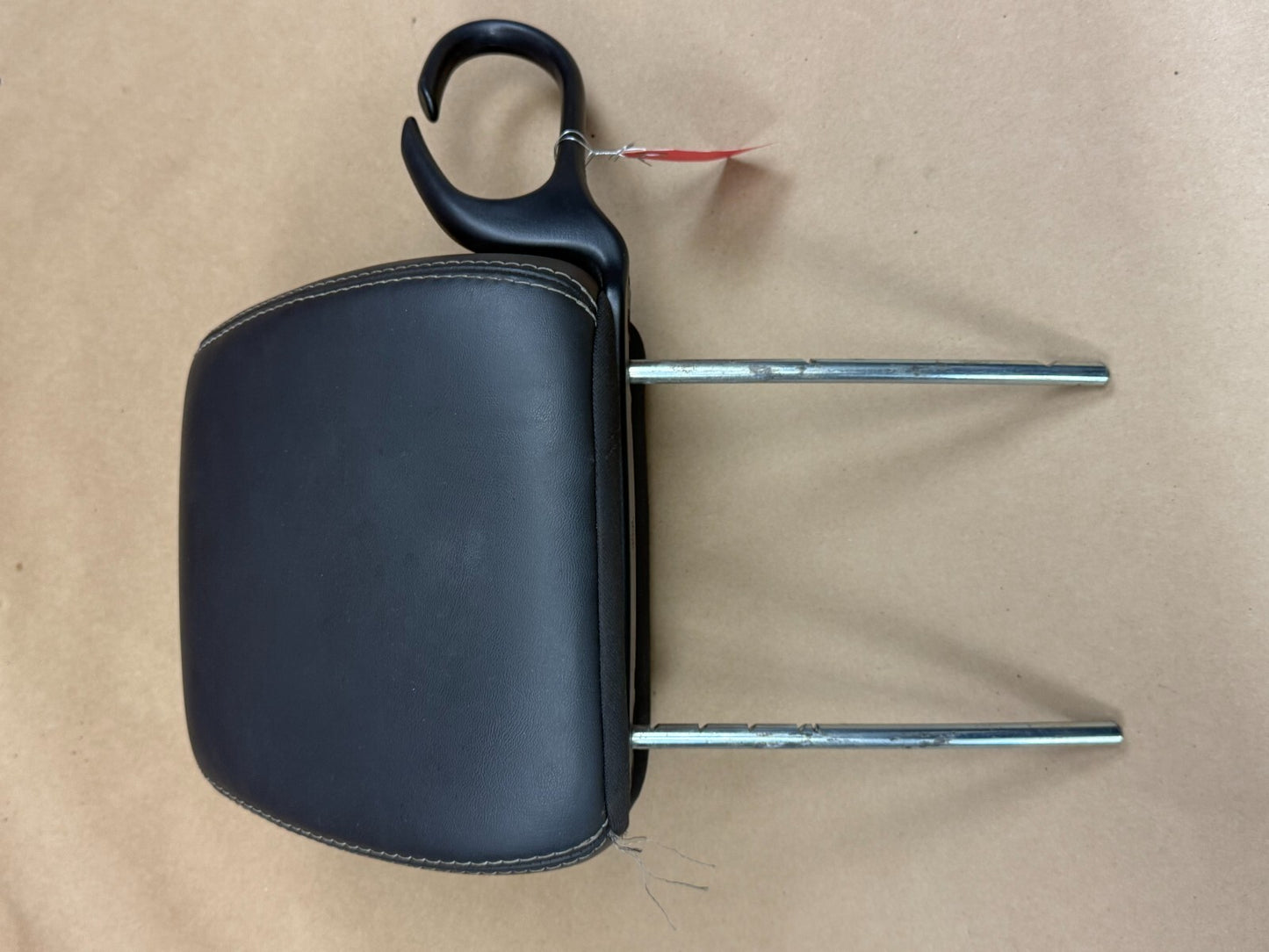 2011-2014 Dodge Challenger R/T SRT8 Headrest Head Rest Leather Passenger Right