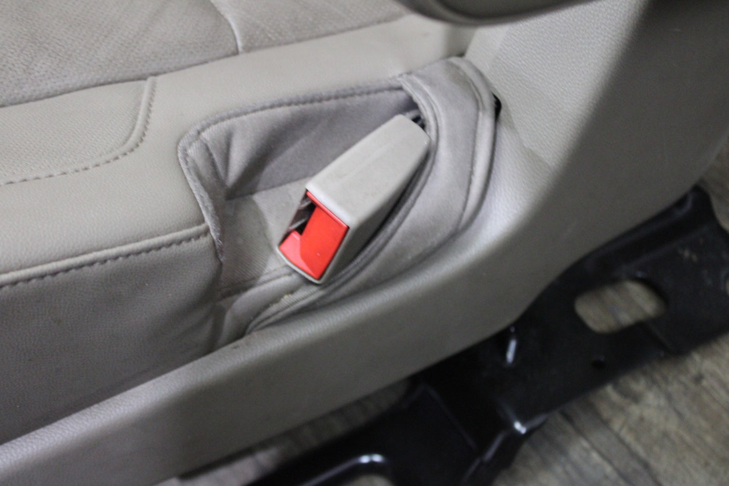 15-20 YUKON Gray Leather Rear Back Second Row Heated Captains Bucket Seat Set