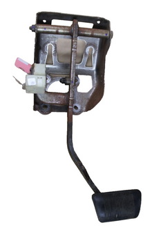2008-2014 Dodge Challenger SRT Brake Stop Pedal Pad Switch Assembly OEM 5154689