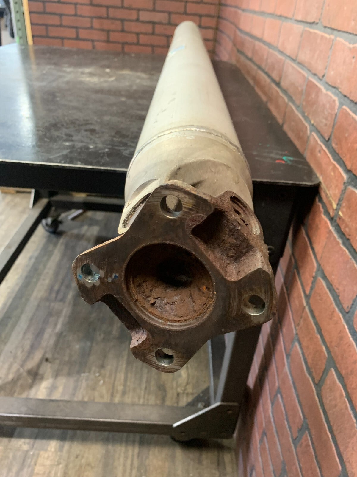 2014-2018 RAM 1500 REAR 1-PIECE DRIVE SHAFT 3.0L 4X4 4WD OEM AUTO 52123804AA