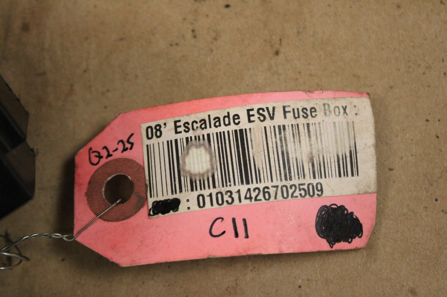 08-11 Suburban 1500 Yukon Escalade Interior Cabin Fuse Box Relay OEM 25815391_01