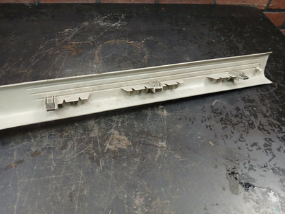 2005-2010 Charger Magnum 300 Driver LH Side Cowl Scuff Plate Panel 0um55bd1ae