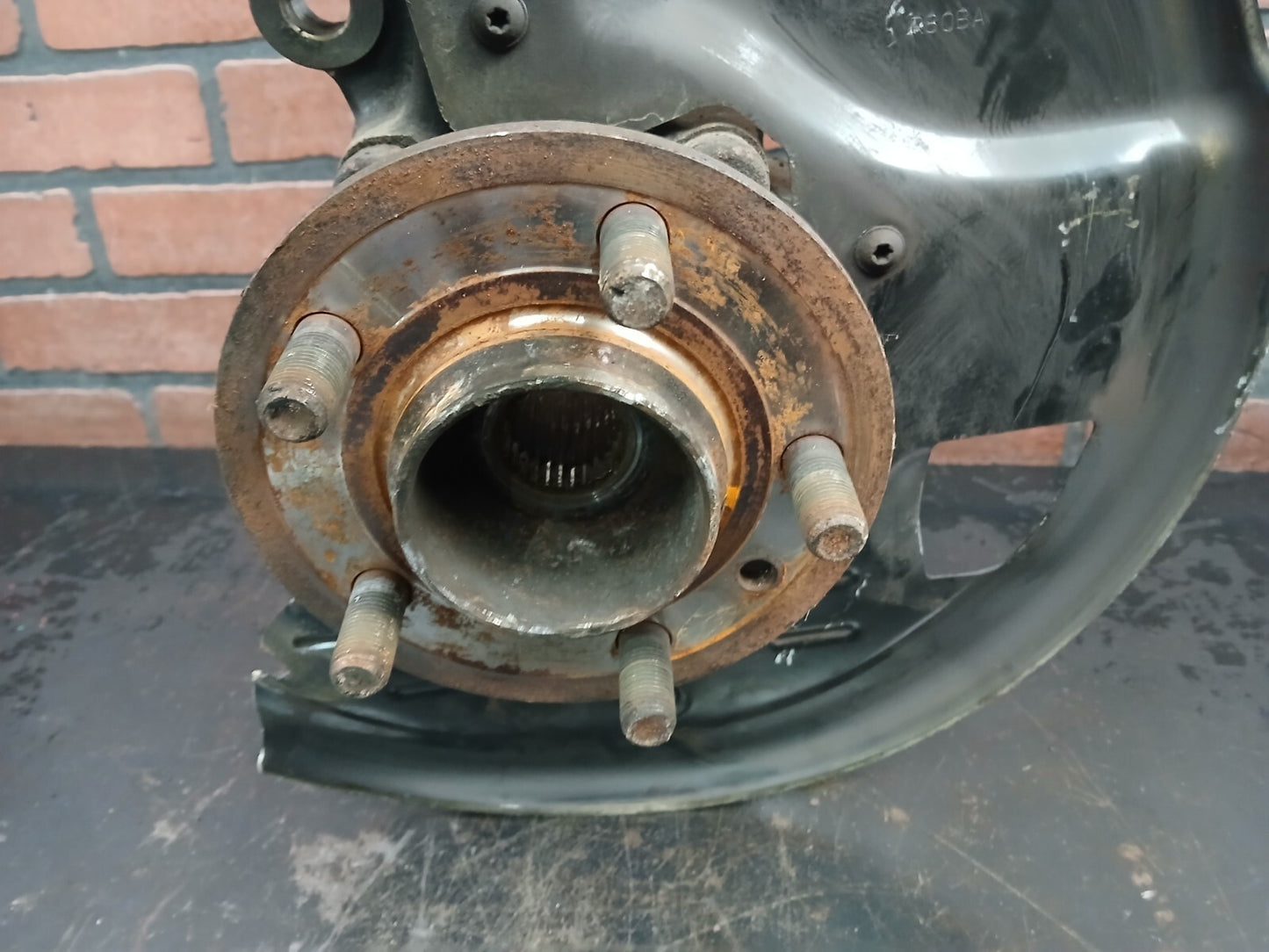 2010-2012 Land Range Rover Front Passenger RH Side Spindle Knuckle ah22-3k185-ab