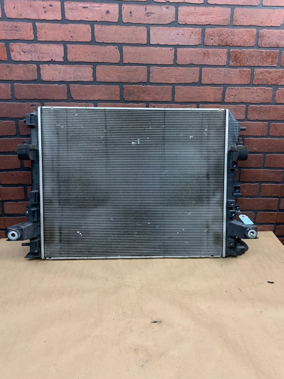 2014-2019 Ram 1500 EcoDiesel 2500/3500 6.4 Engine Cooling Radiator Assembly 195k