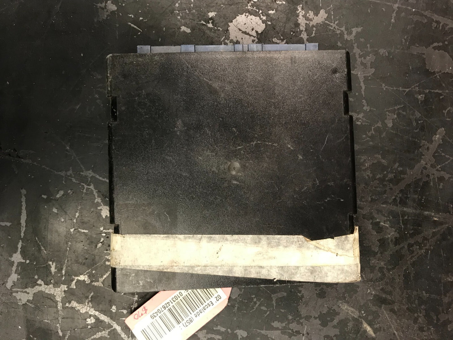 2002 GMC/Escalade/Chevrolet Body Control Module BCM 15081857