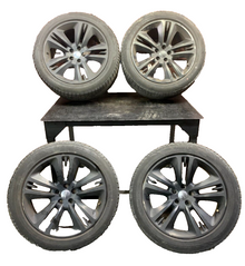 2011-2014 Dodge Charger/300/Challenger SRT8 Full Wheel Set w/ Center Caps 5 spk