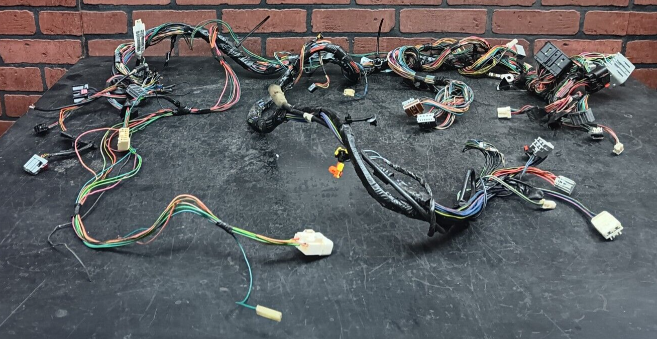 2007-2008 Dodge Caliber Dash Instrument Panel Wire Wiring Harness 05084239AE