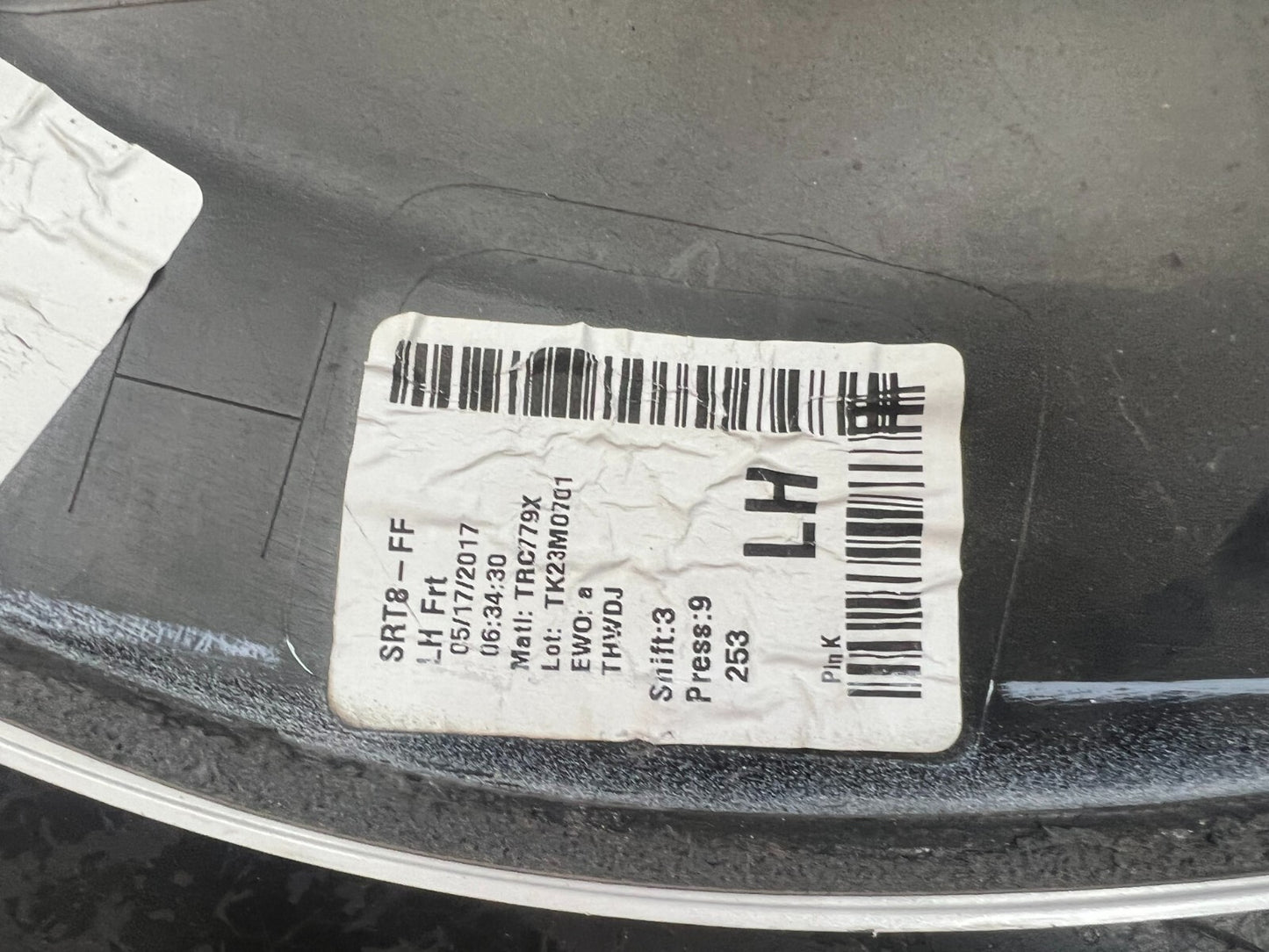14-22 Grand Cherokee *SCUFFS* SRT White Front Driver LH Fender Flare Molding OEM