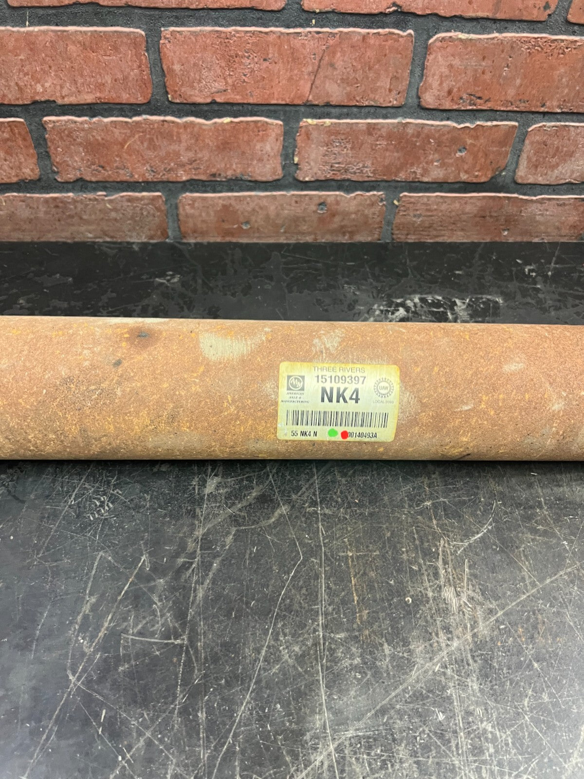 2000-2006 GMC Yukon Suburban Avalanche Escalade Drive Shaft Assembly 15109397