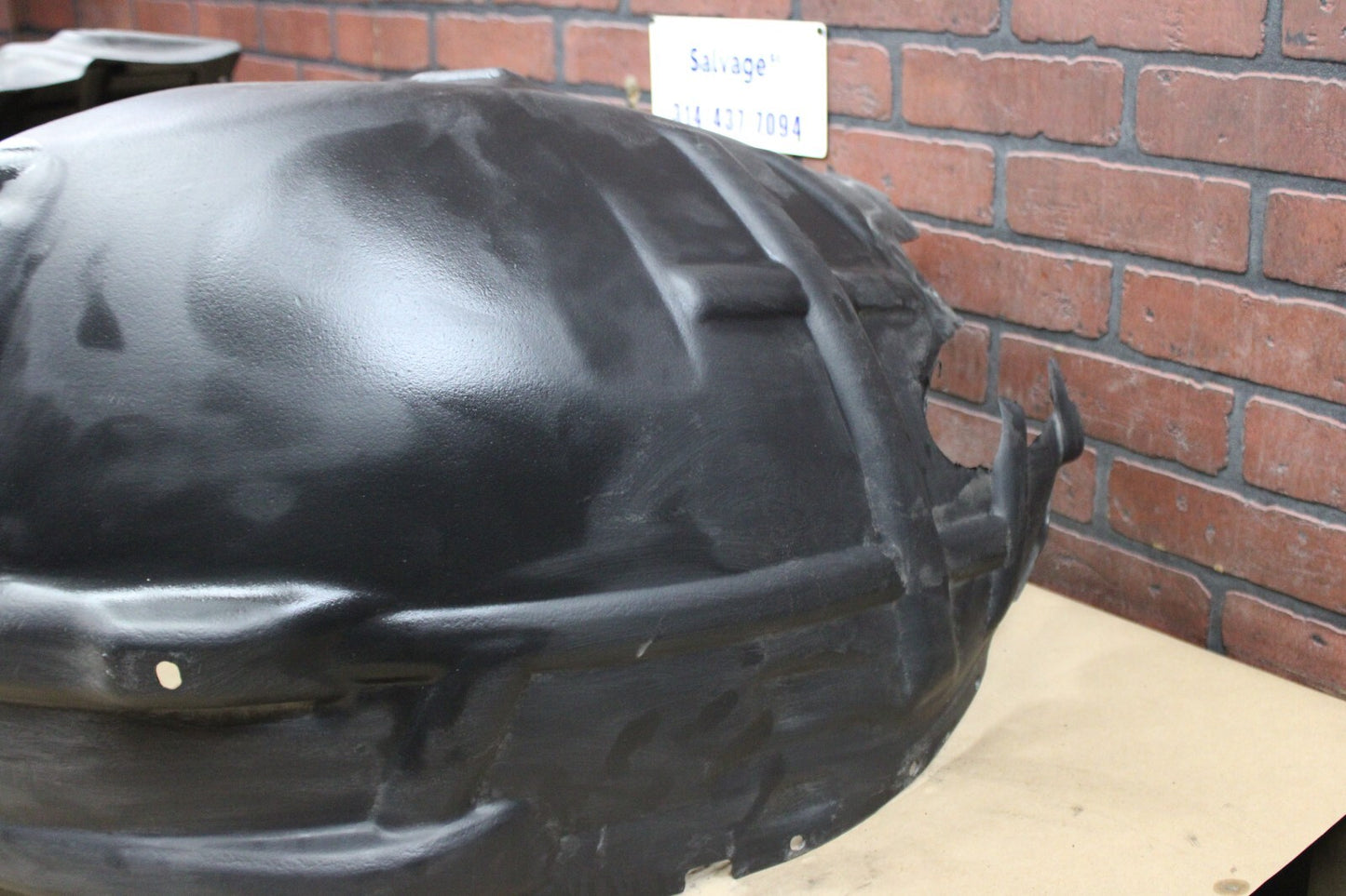 2008-2014 Dodge Challenger Front Passenger RH Side Splash Shield Fender Liner