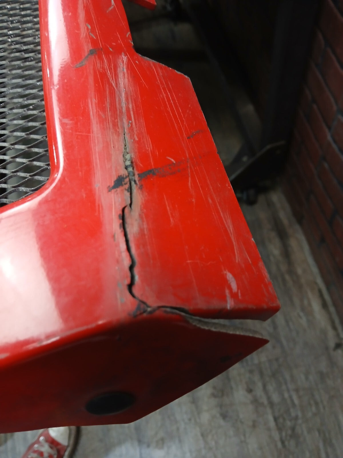 2007 Dodge Charger Passenger RH Side Skirt Rocker Panel Molding Red