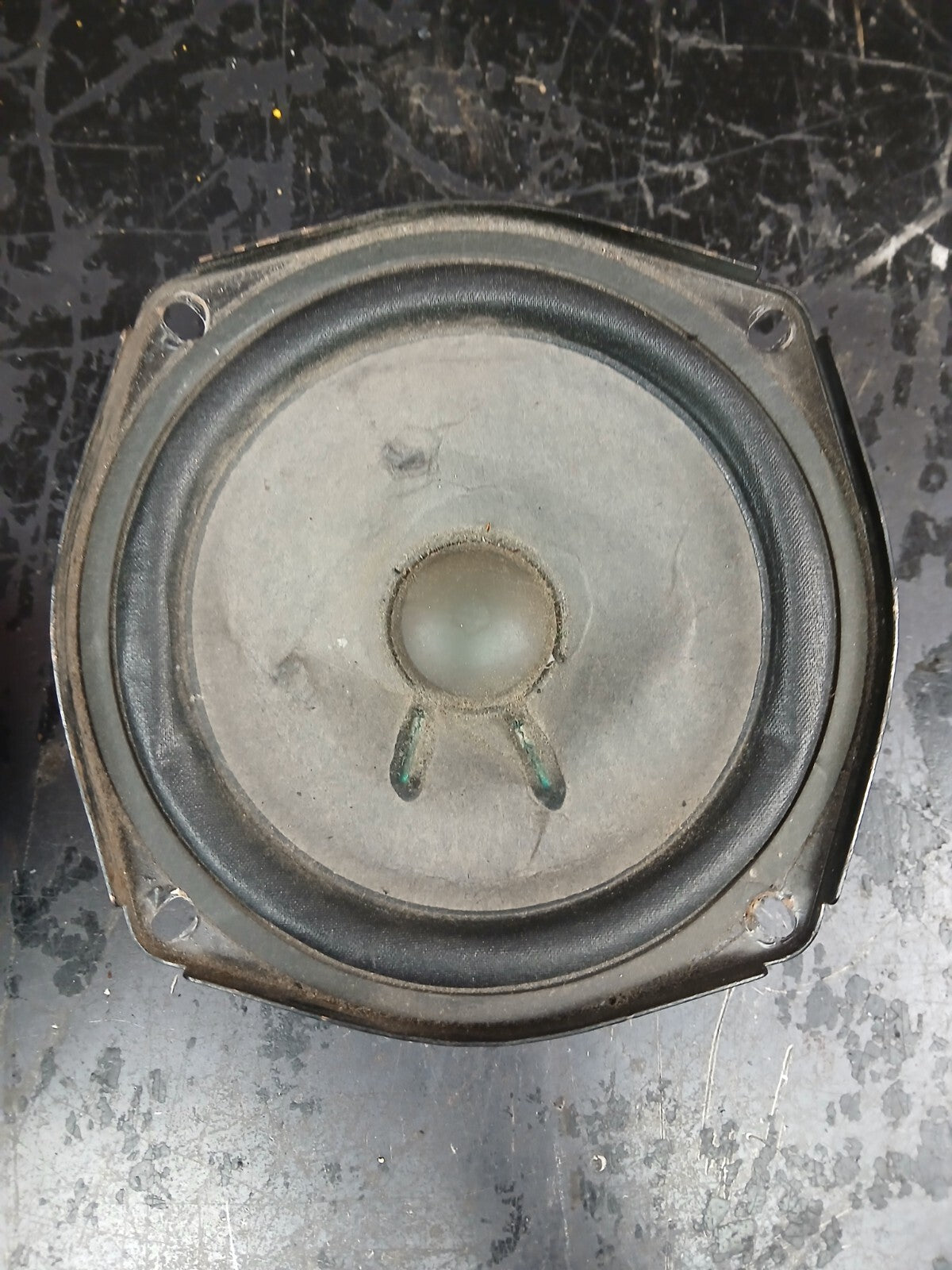 2003-2006 Cadillac Escalade EXT Left & Right Side Rear Door Speaker Set of 2