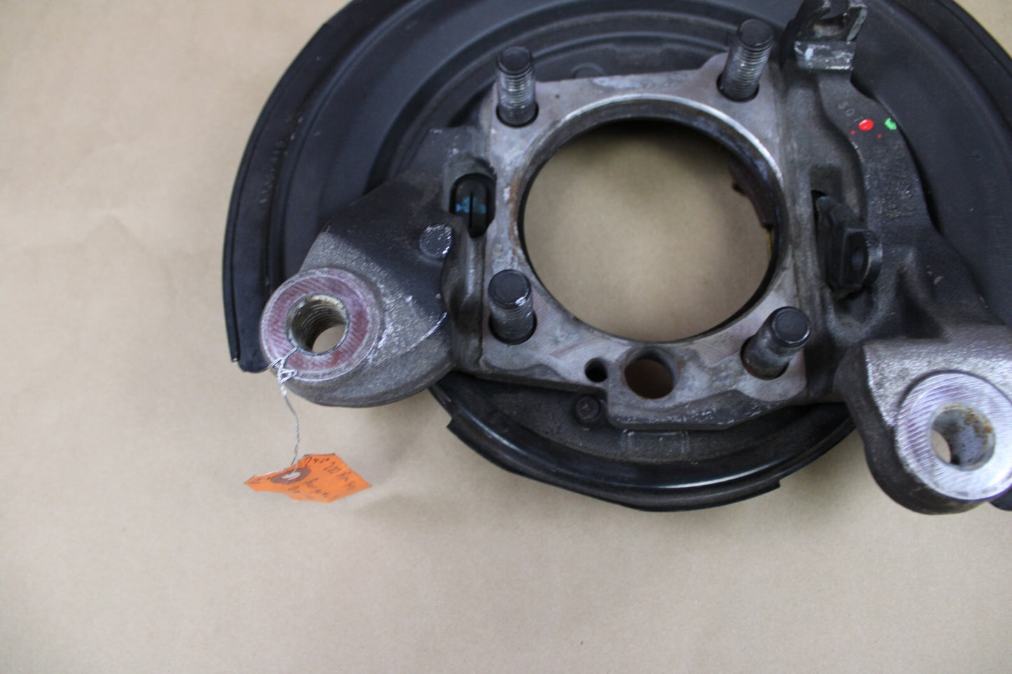 2012-2018 Ram 2500/3500 Rear Knuckle Spindle Assembly w/ Cover