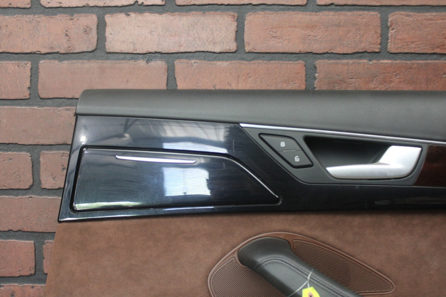 11-18 AUDI A8 REAR RIGHT PASSENGER SIDE INTERIOR DOOR PANEL TRIM OEM 4H4 868 066