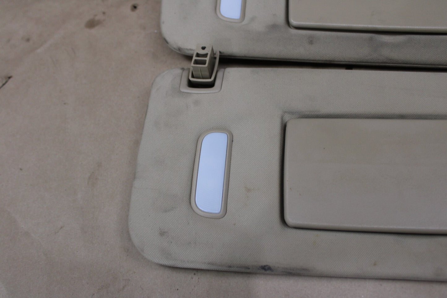 07-13 Escalade Silverado 1500 Interior Sun Visors Left Right Pair Set Beige OEM