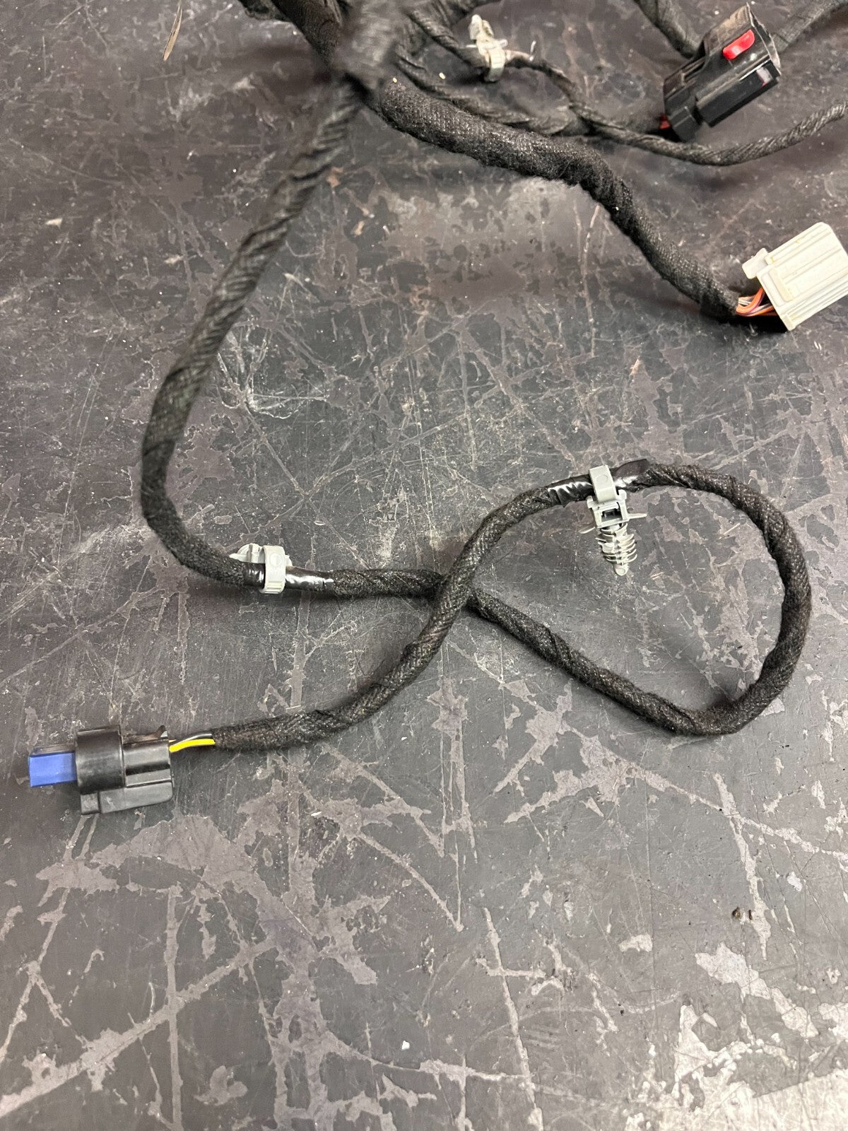 '12-'13 Dodge Dart Rear Door Wiring Harness OEM