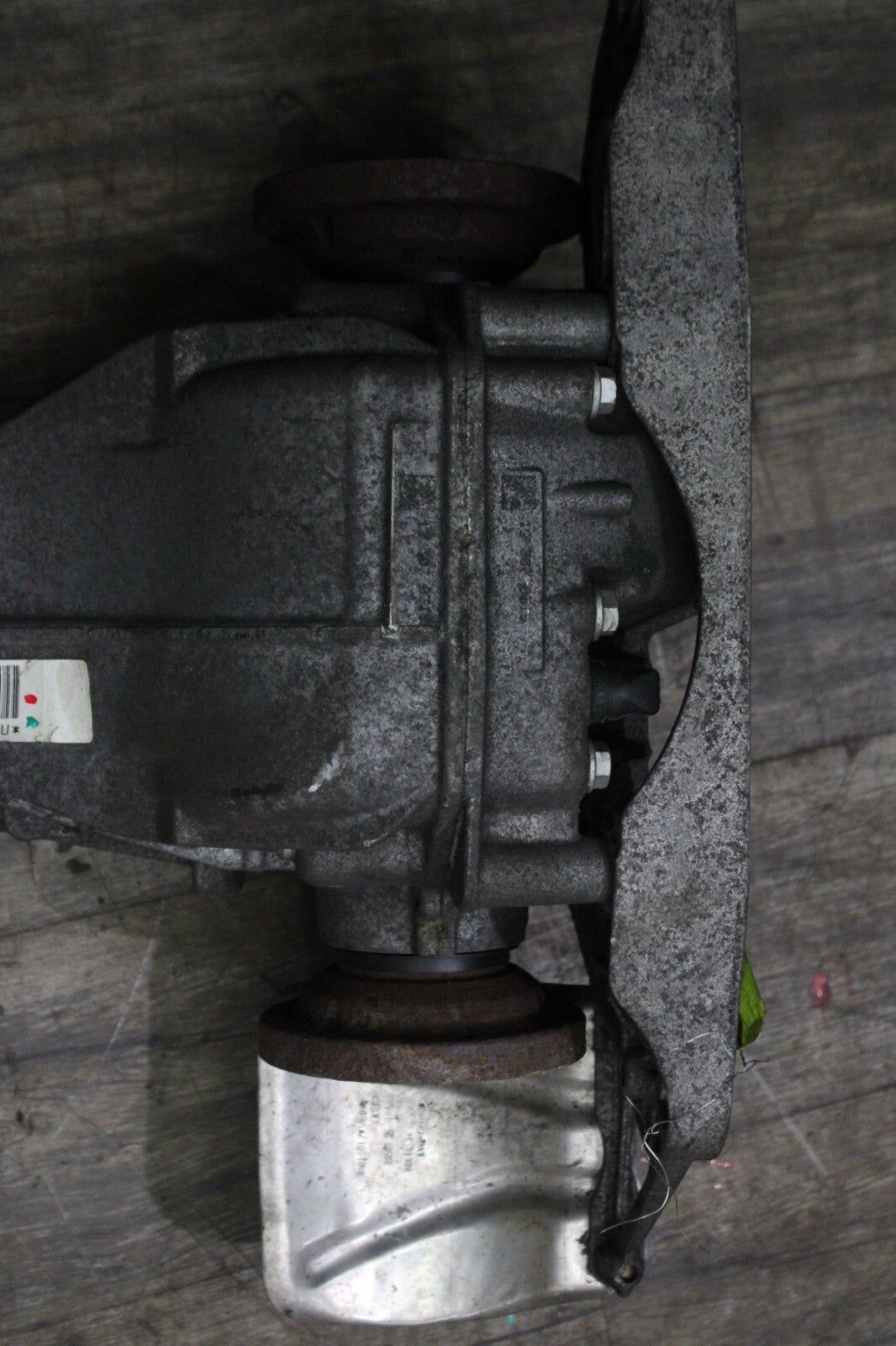 12-18 AUDI S7 REAR AXLE DIFFERENTIAL CARRIER W/ BRACKET OEM 8k0 599 287 J