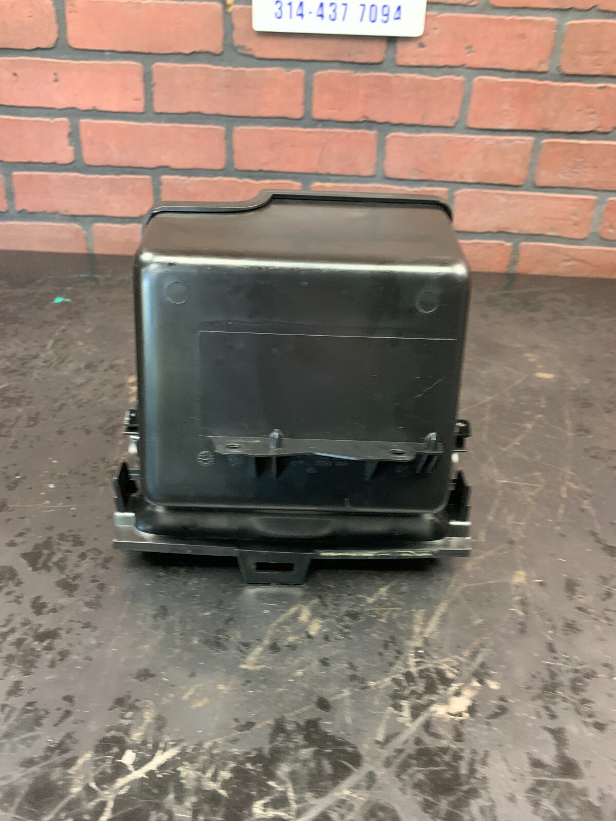 2011-2013 JEEP GRAND CHEROKEE SRT 6.4L OEM CENTER CONSOLE DASH STORAGE PIN TRAY