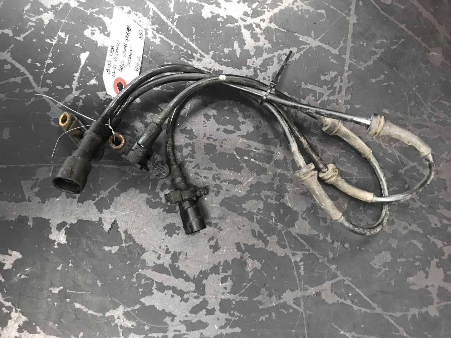 2001-2010 Chrysler Dodge ABS Anti-Lock Brake Wheel Speed Sensor 05273333AE