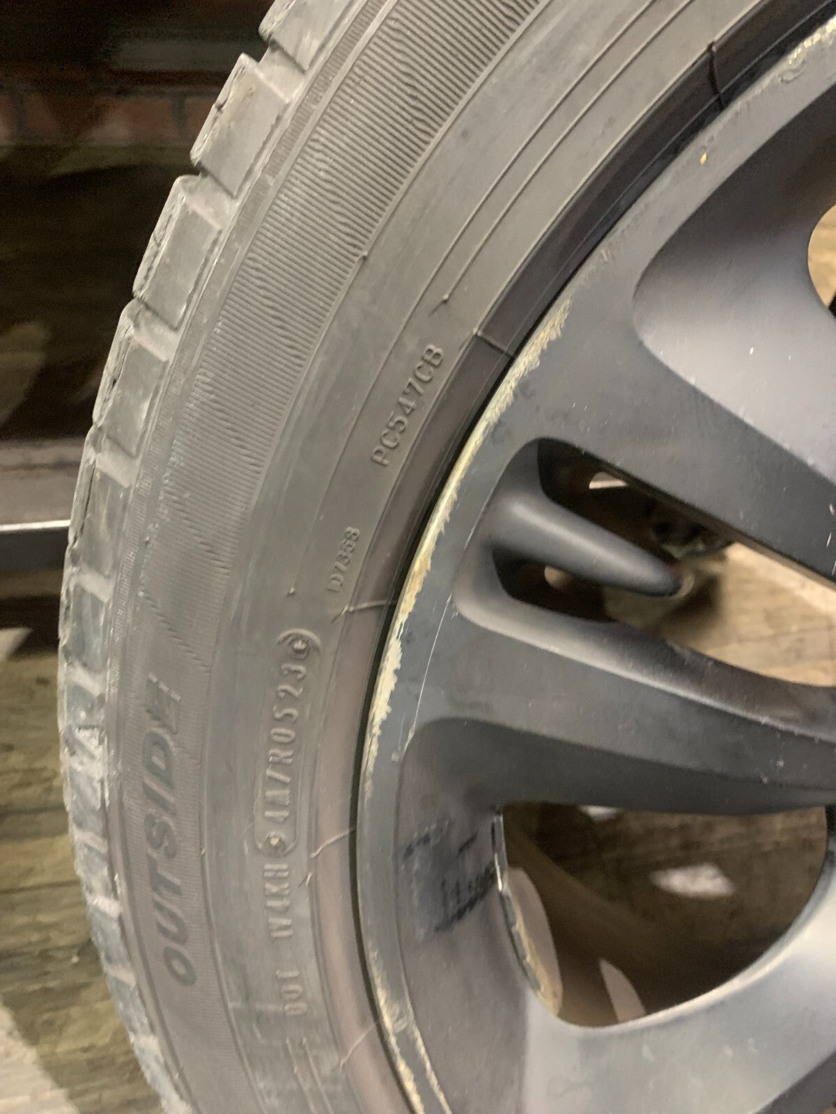 2011-2014 Dodge Charger/300/Challenger SRT8 Full Wheel Set w/ Center Caps 5 spk