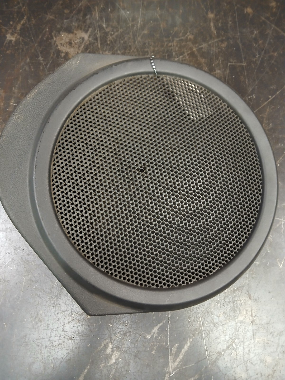 2008-2012 Dodge Caliber Front Driver LH Side Speaker Cover ah41trmaa