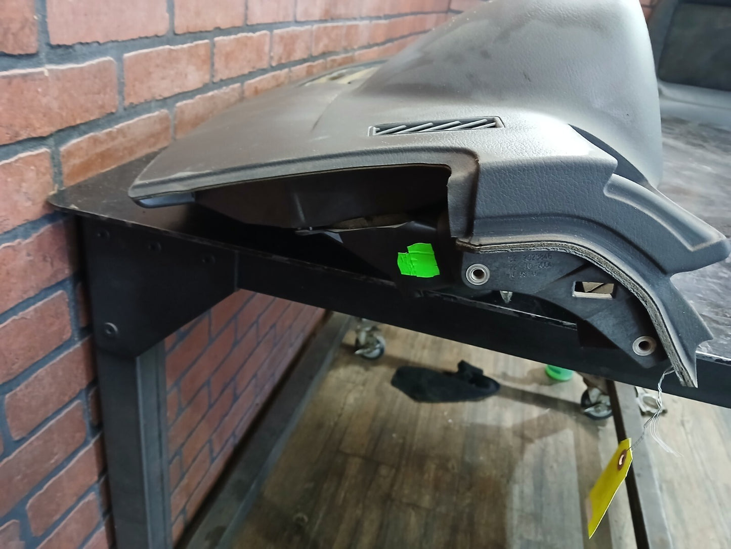 2004-2008 Audi A4 S4 Black Dashboard Dash Panel Upper Trim 8e1 857 033a Damage