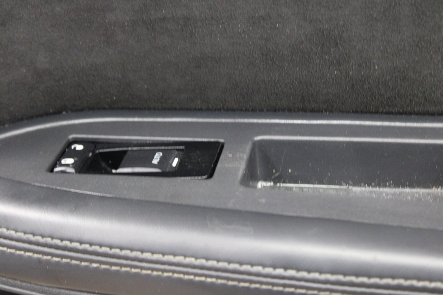 11-14 Dodge Challenger SRT Interior Front Passenger RH Door Panel 1FU101DVAL OEM