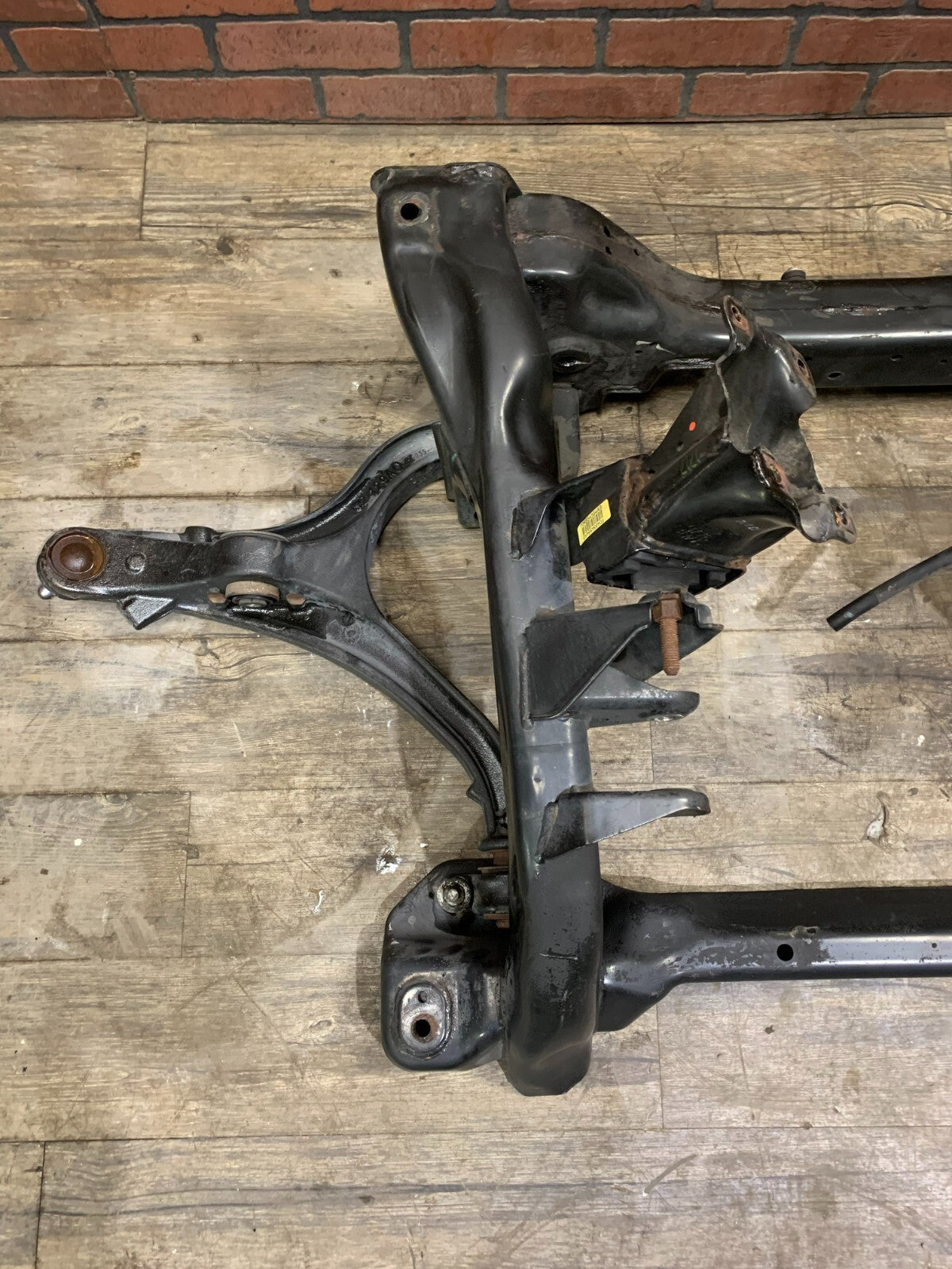 2005-2010 JEEP GRAND CHEROKEE SRT8 OEM FRONT ENGINE SUSPENSION CRADLE SUB FRAME