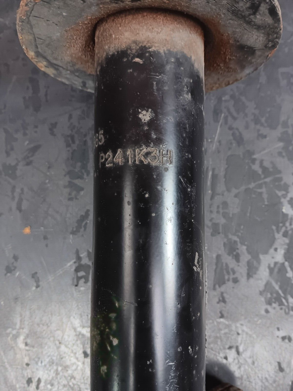 06 07 08 09 10 Charger/Challenger/300 Front Strut Shock Absorber w/ Spring Coil