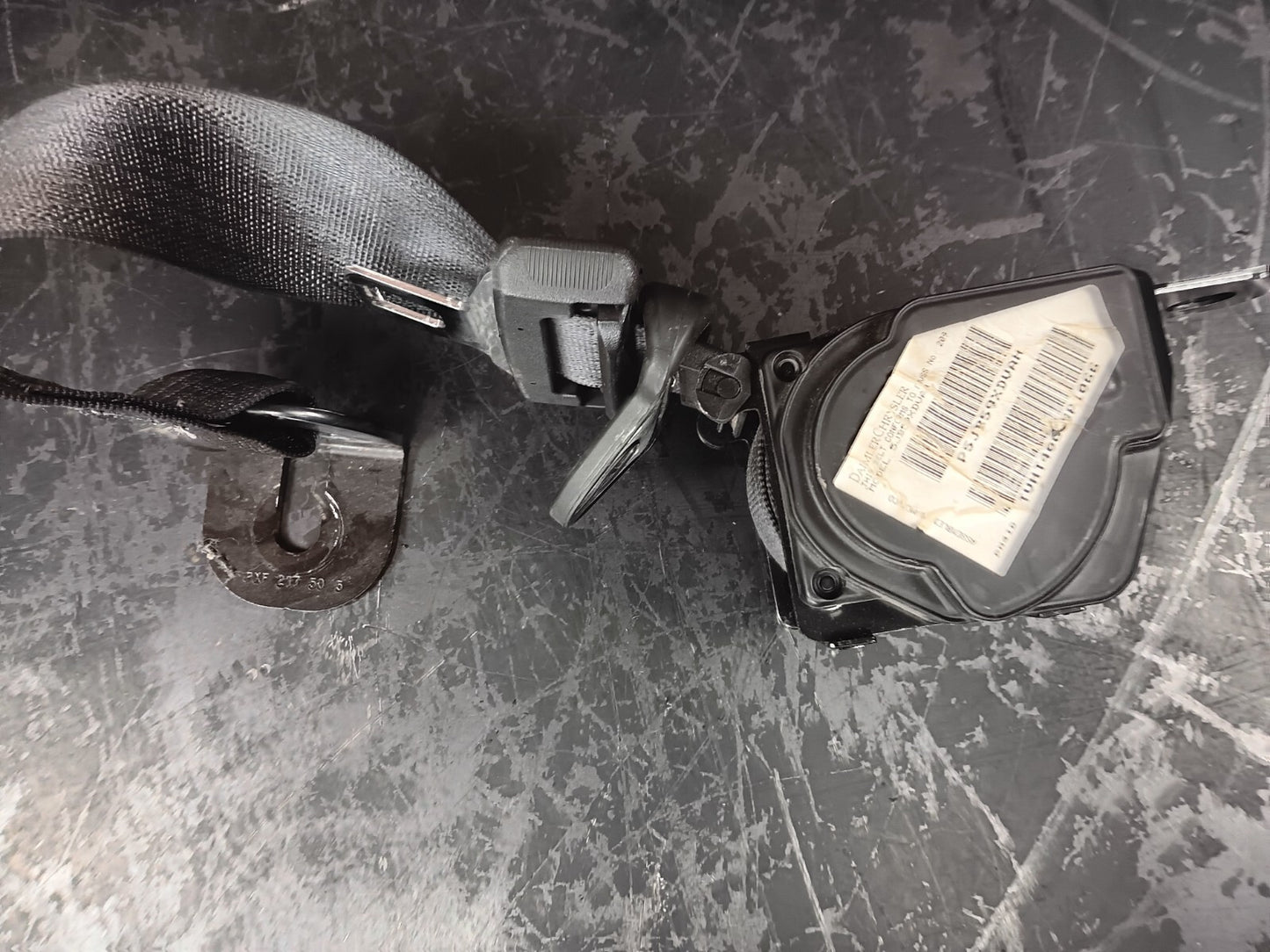 2008-2010 Jeep Grand Cherokee Rear Outer LH Seat Belt Retractor 5jb59xdvah