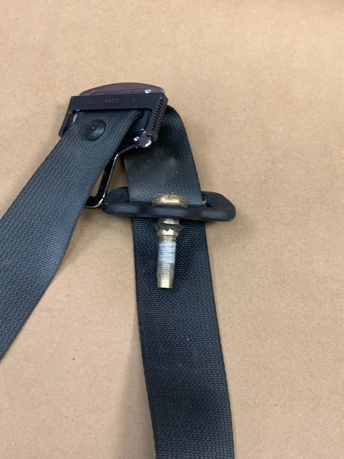 2005-2010 Chrysler 300 Rear Right/Left Seat Belt Retractor OEM 0UX54XDVAG