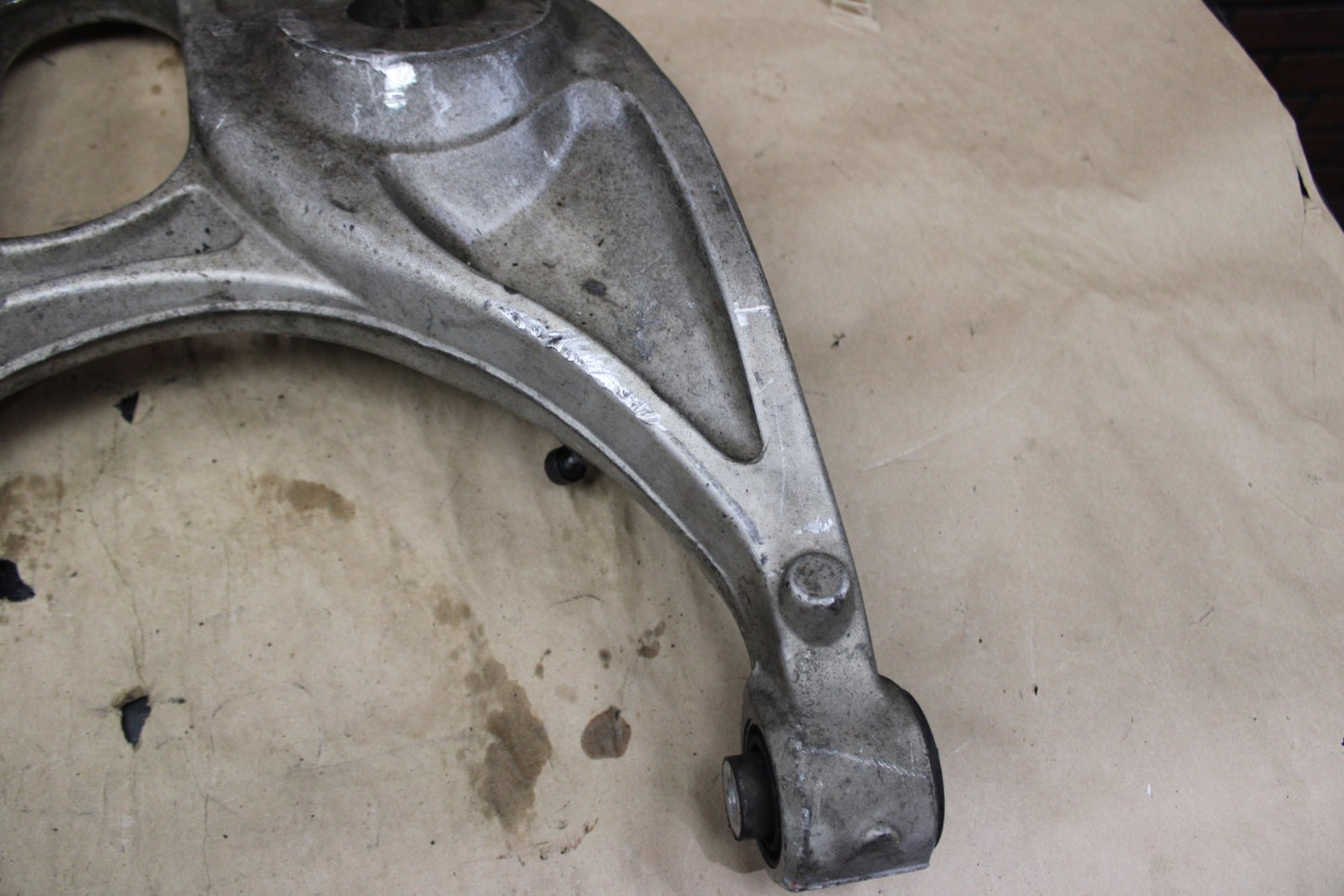 11-26 JEEP GRAND CHEROKEE DURANGO 4WD REAR RIGHT SIDE LOWER CONTROL ARM OEM