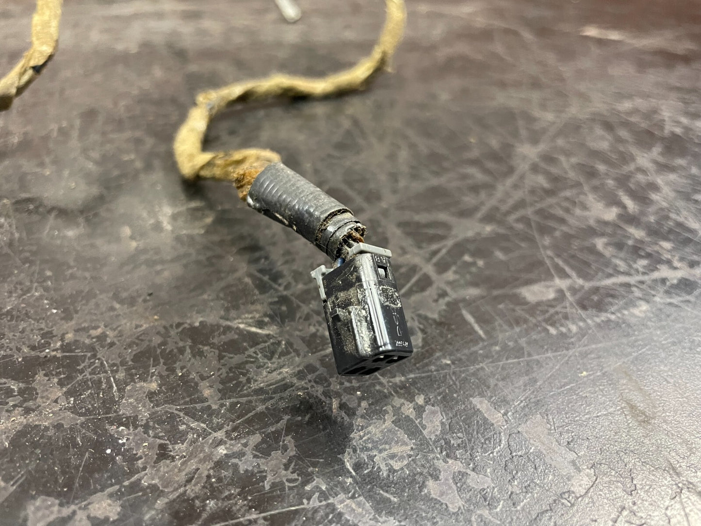 2008-2010 Dodge Viper SRT-10 Mopar Courtesy Lamp Wiring 5030303AB