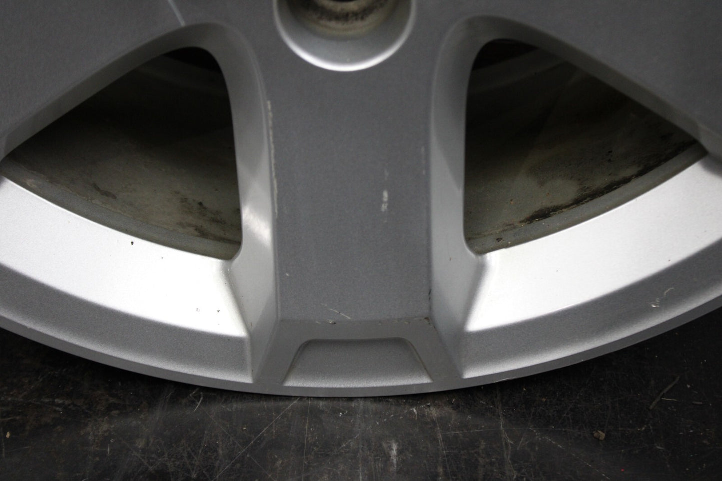 2007-2010 SATURN OUTLOOK /GMC ACADIA  18" ALUMINUM WHEEL RIM OEM 9595825 18x7.5