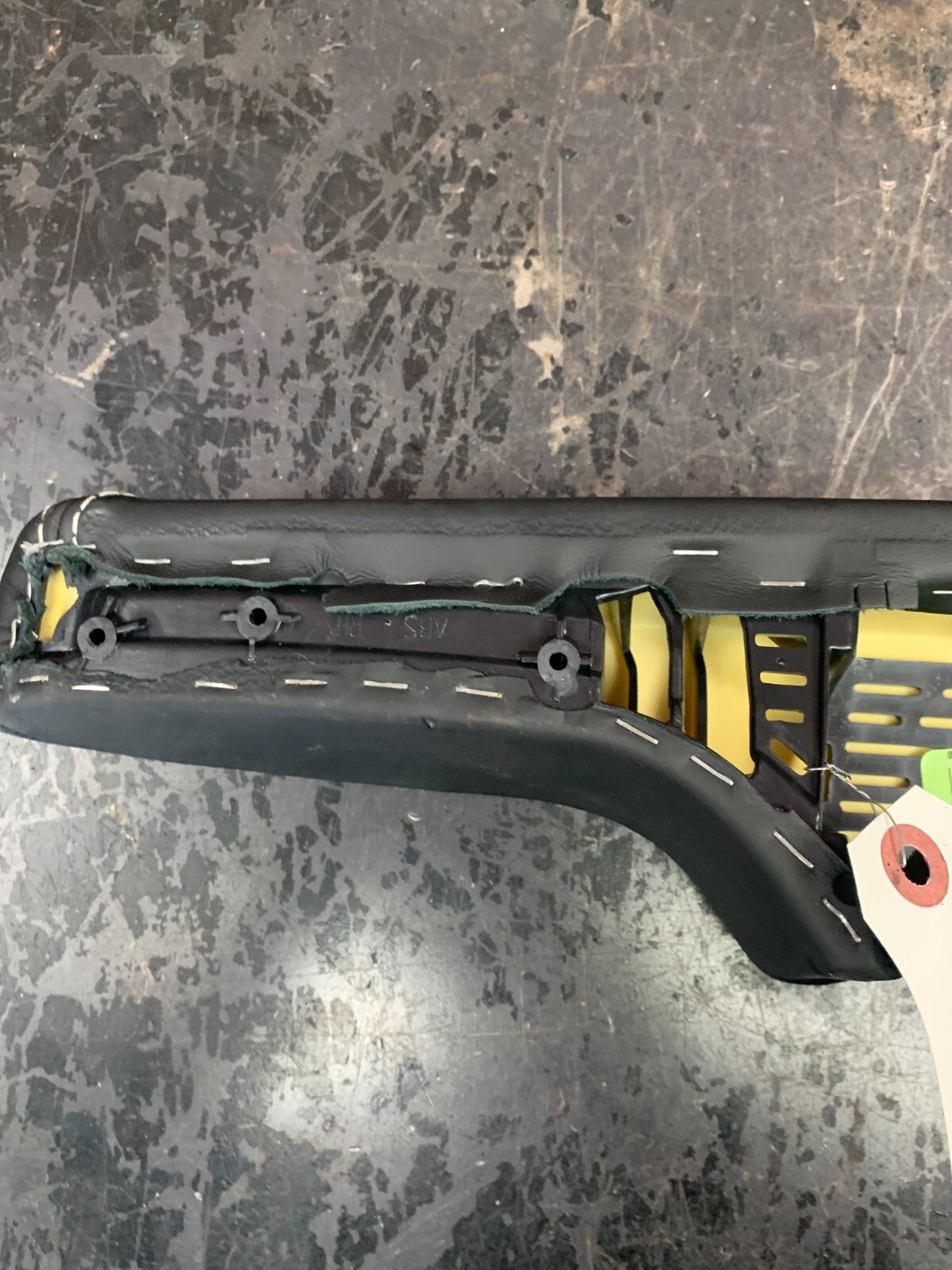 15-23 Dodge Challenger SRT OEM RH Right Passenger Side Door Armrest OEM.