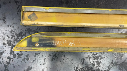 2003-2005 Dodge Neon SRT-4 Rear L+R Lower Door Trim Molding Applique Pair Yellow