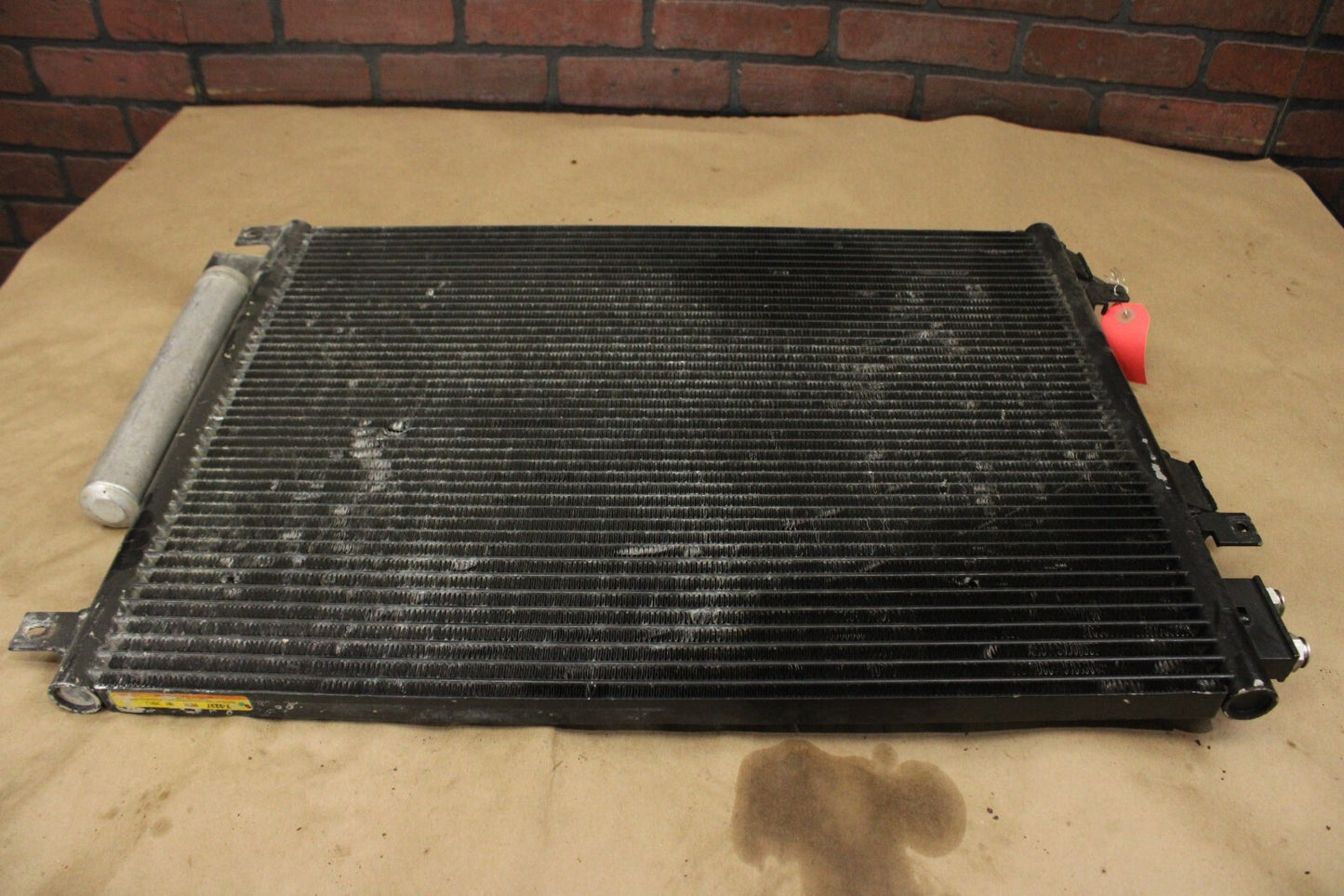 06-23 Charger 08-23 Challenger Magnum 05-14 Chrysler 300 A/C Condenser Assembly
